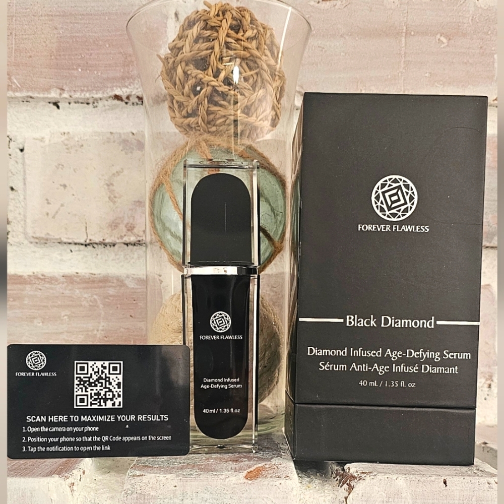 🖤💎NIB Forever Flawless Black Diamond Infused Age Defying Serum💎🖤
